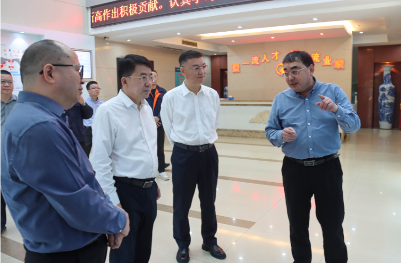 玉林市委常委、常务副市长韦庆强一行莅临广西银亿调研